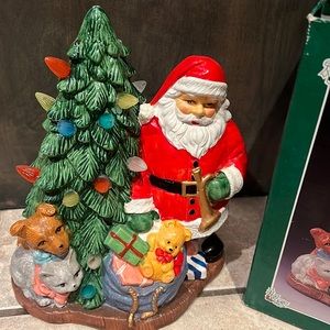 Fine ceramic look who’s here Santa night light